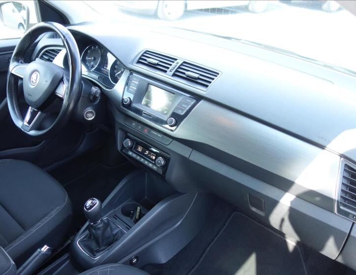 Škoda Fabia 12