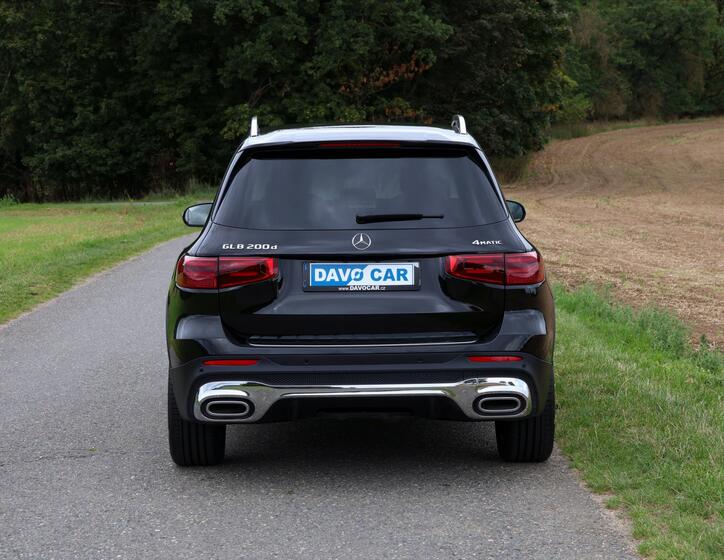 Mercedes-Benz GLB 6