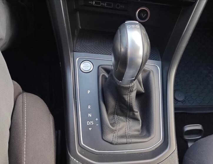 Volkswagen Touran 12