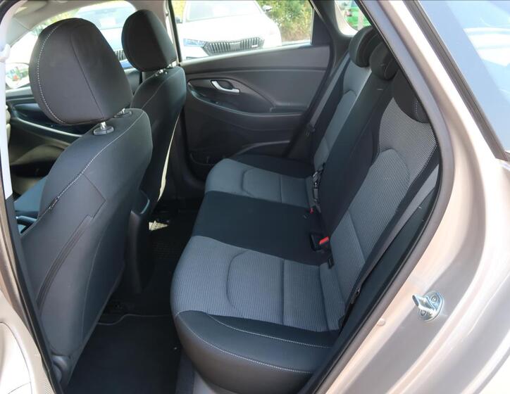 Hyundai i30 17