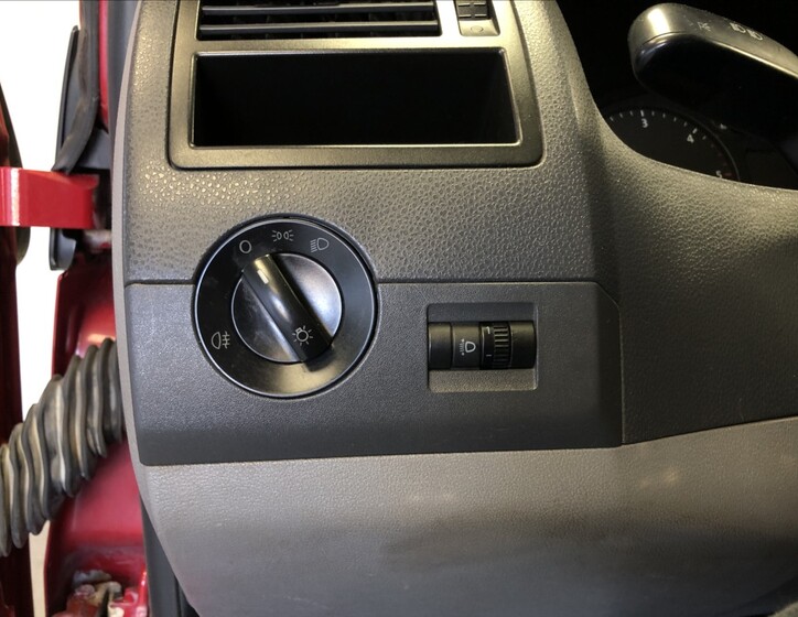 Volkswagen Caravelle 18