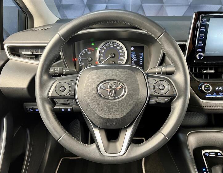 Toyota Corolla 13