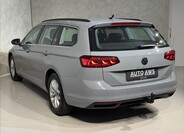 Volkswagen Passat 9