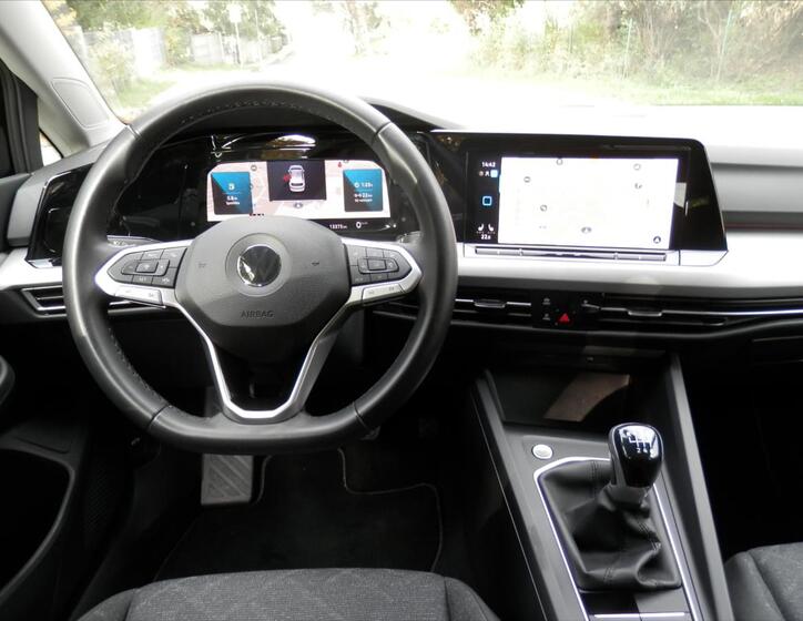 Volkswagen Golf 17