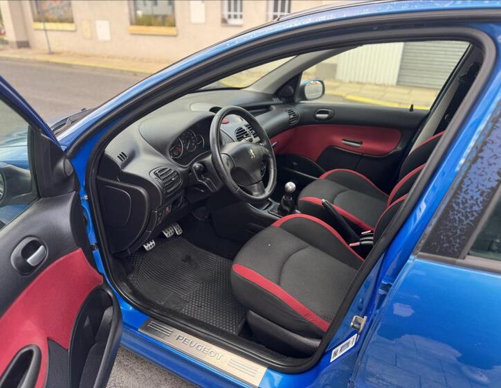 Peugeot 206 9
