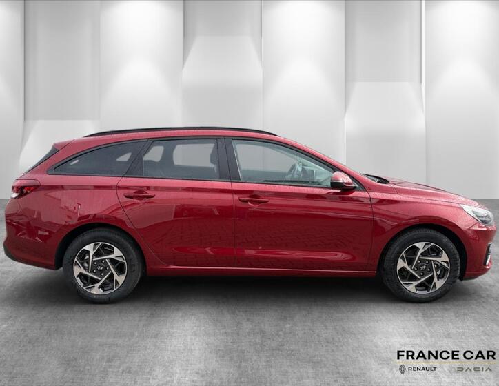 Hyundai i30 4