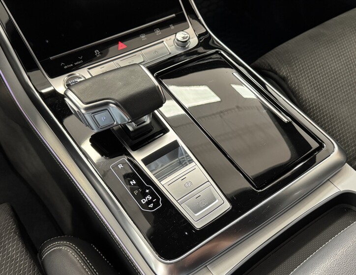 Audi Q8 18