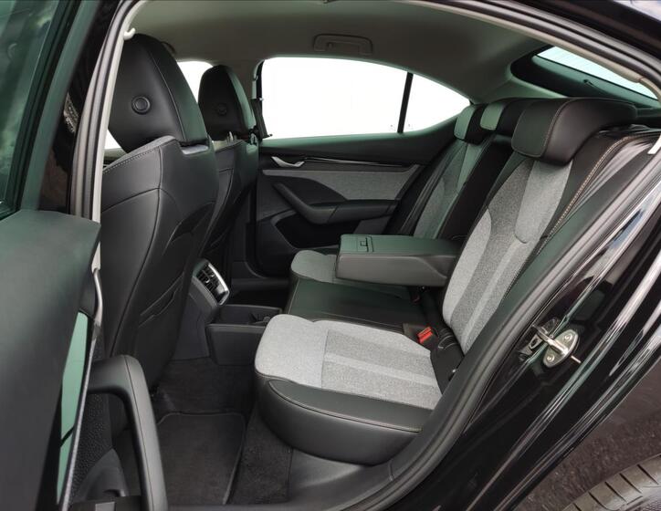 Škoda Octavia 23