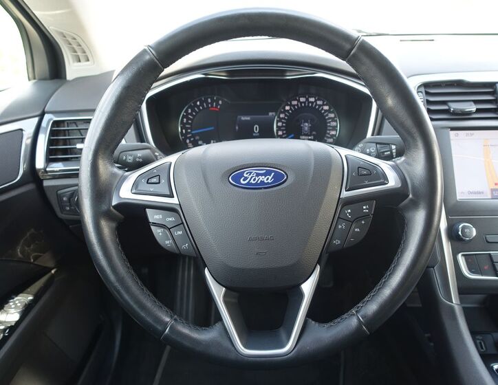 Ford Mondeo 9