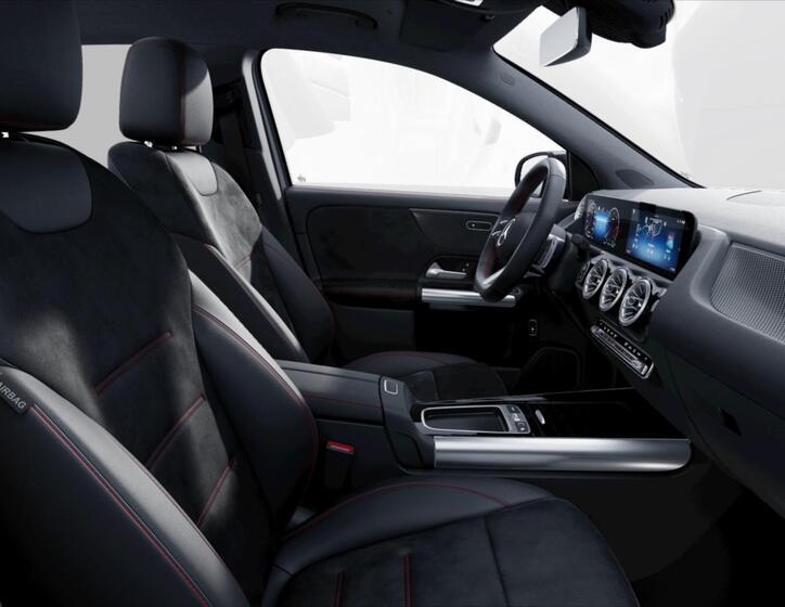 Mercedes-Benz GLA 7