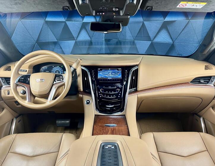 Cadillac Escalade 10