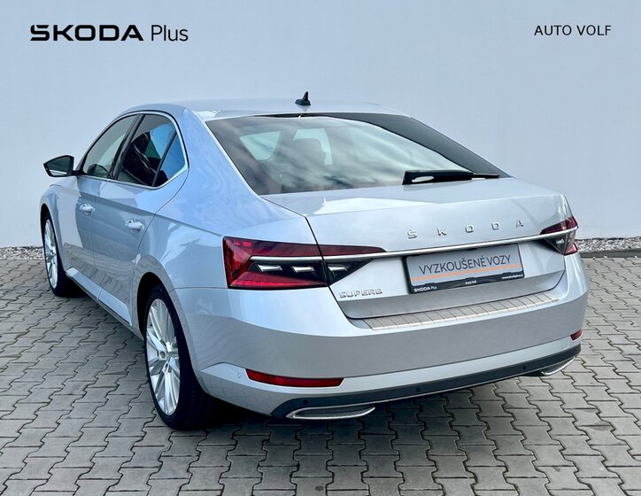 Škoda Superb 8