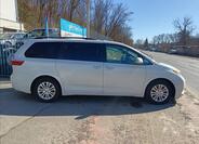 Toyota Sienna 14