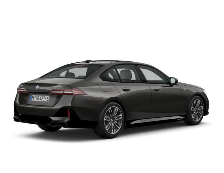 BMW i5 4