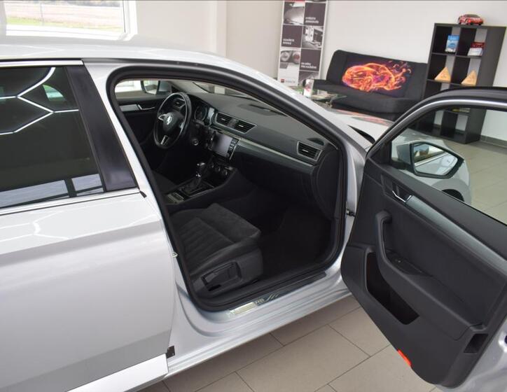 Škoda Superb 15