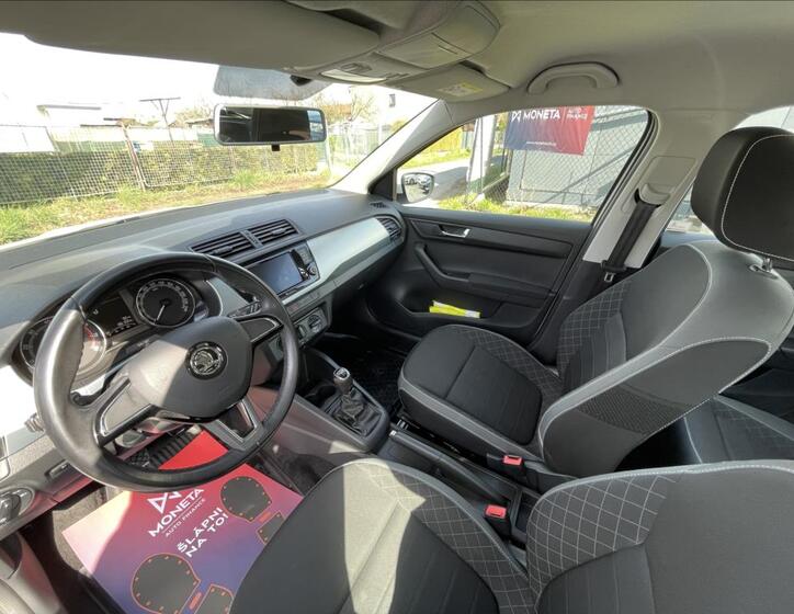 Škoda Fabia 12