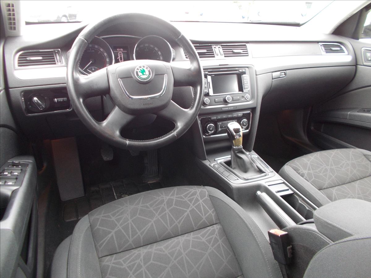 Škoda Superb