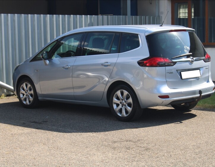 Opel Zafira 7