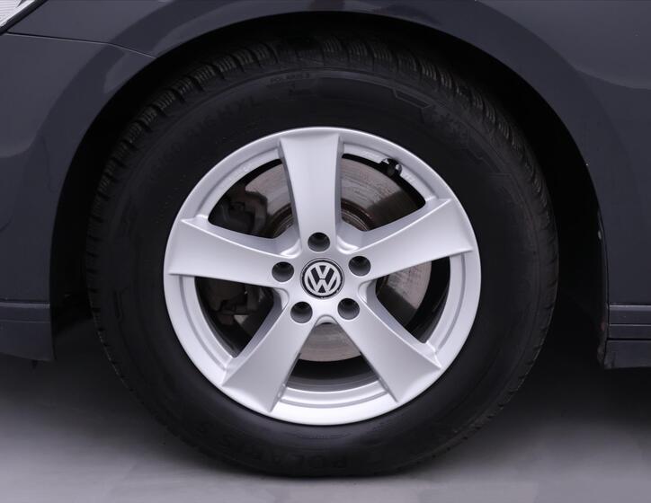 Volkswagen Passat 36