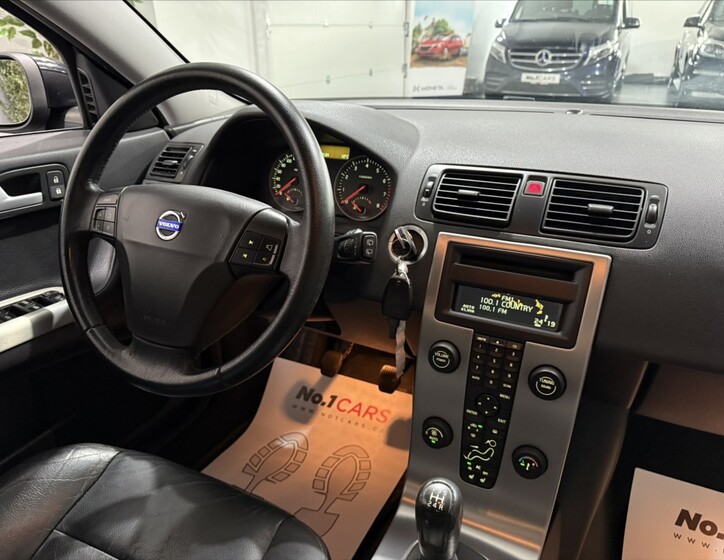 Volvo V50 14