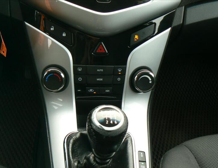 Chevrolet Cruze 19