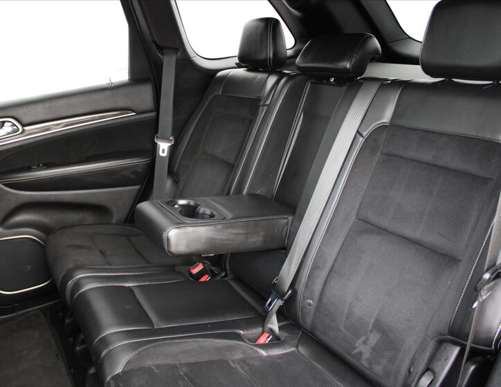 Jeep Grand Cherokee 21