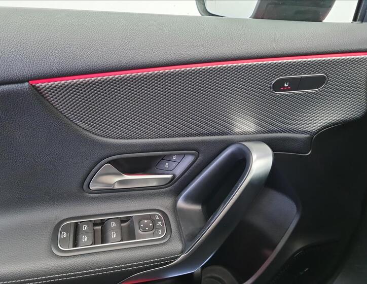 Mercedes-Benz Třídy A 12