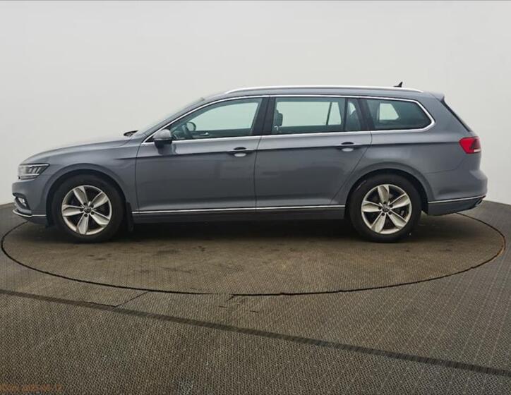 Volkswagen Passat 2