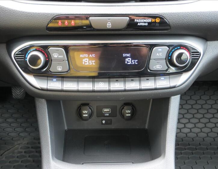 Hyundai i30 15