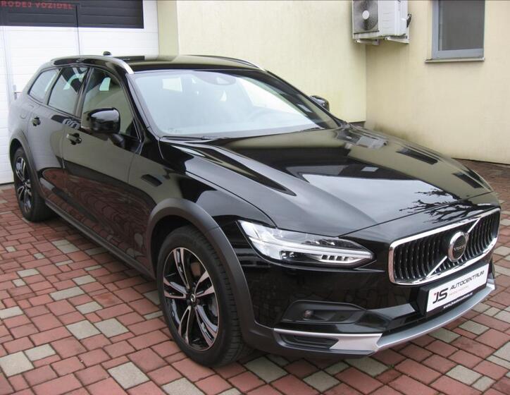 Volvo V90 5