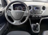 Hyundai i10 15