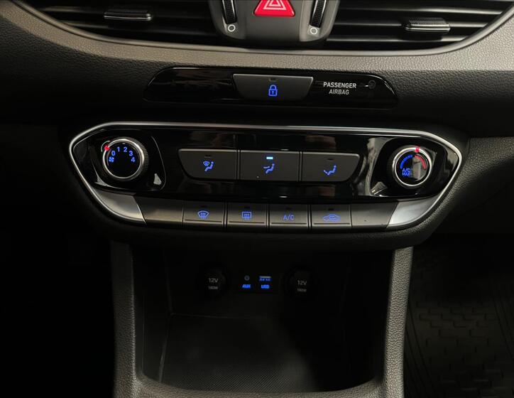 Hyundai i30 13