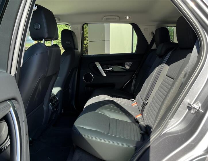 Land Rover Discovery Sport 32