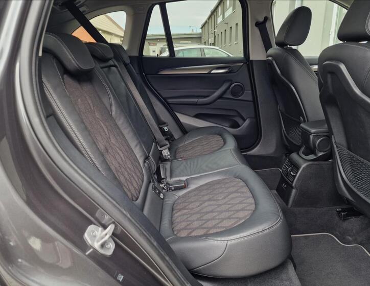 BMW X1 15