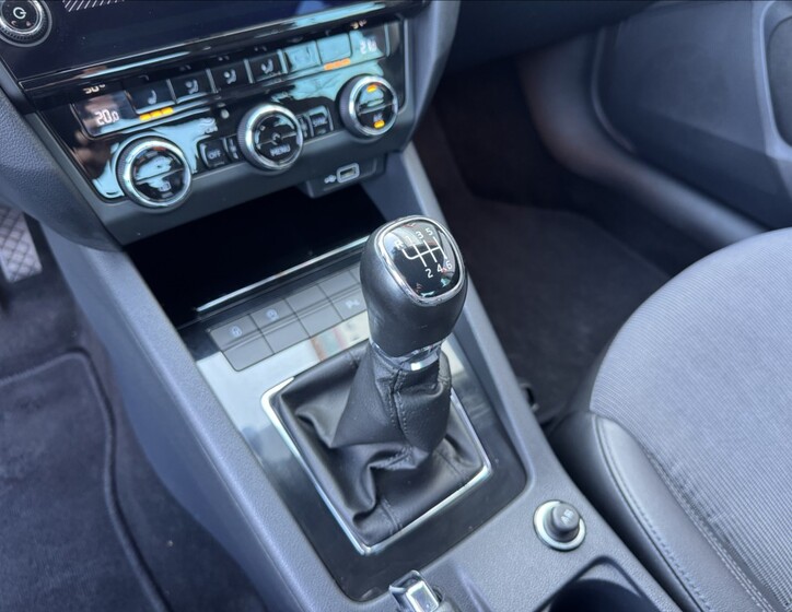 Škoda Octavia 37