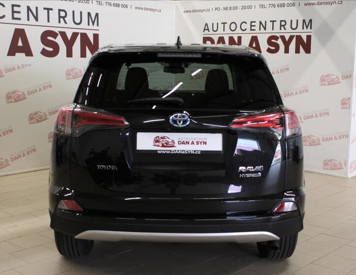 Toyota RAV4 5