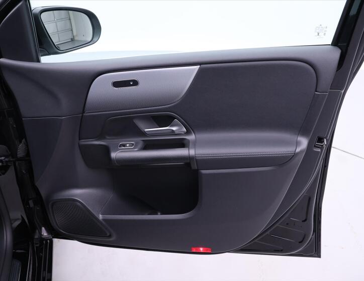 Mercedes-Benz Třídy B 12