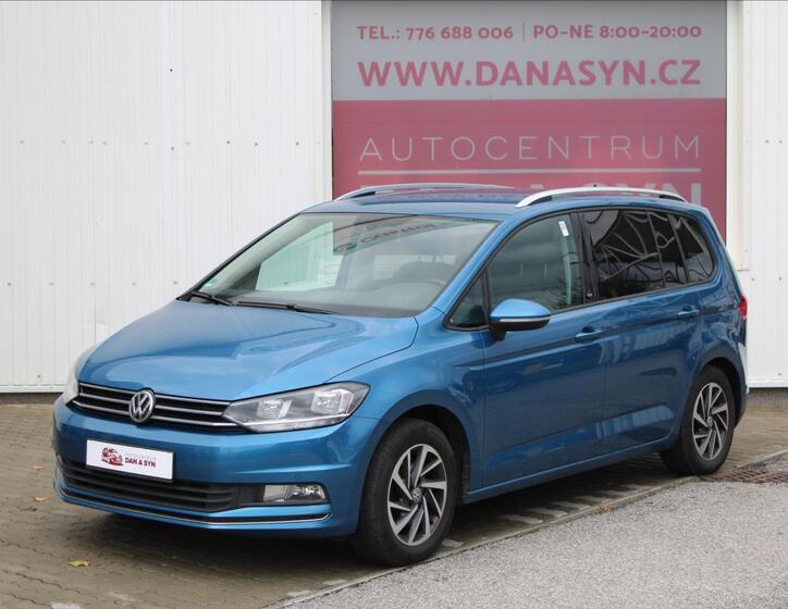 Volkswagen Touran 1