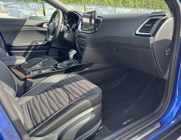 KIA XCeed 30