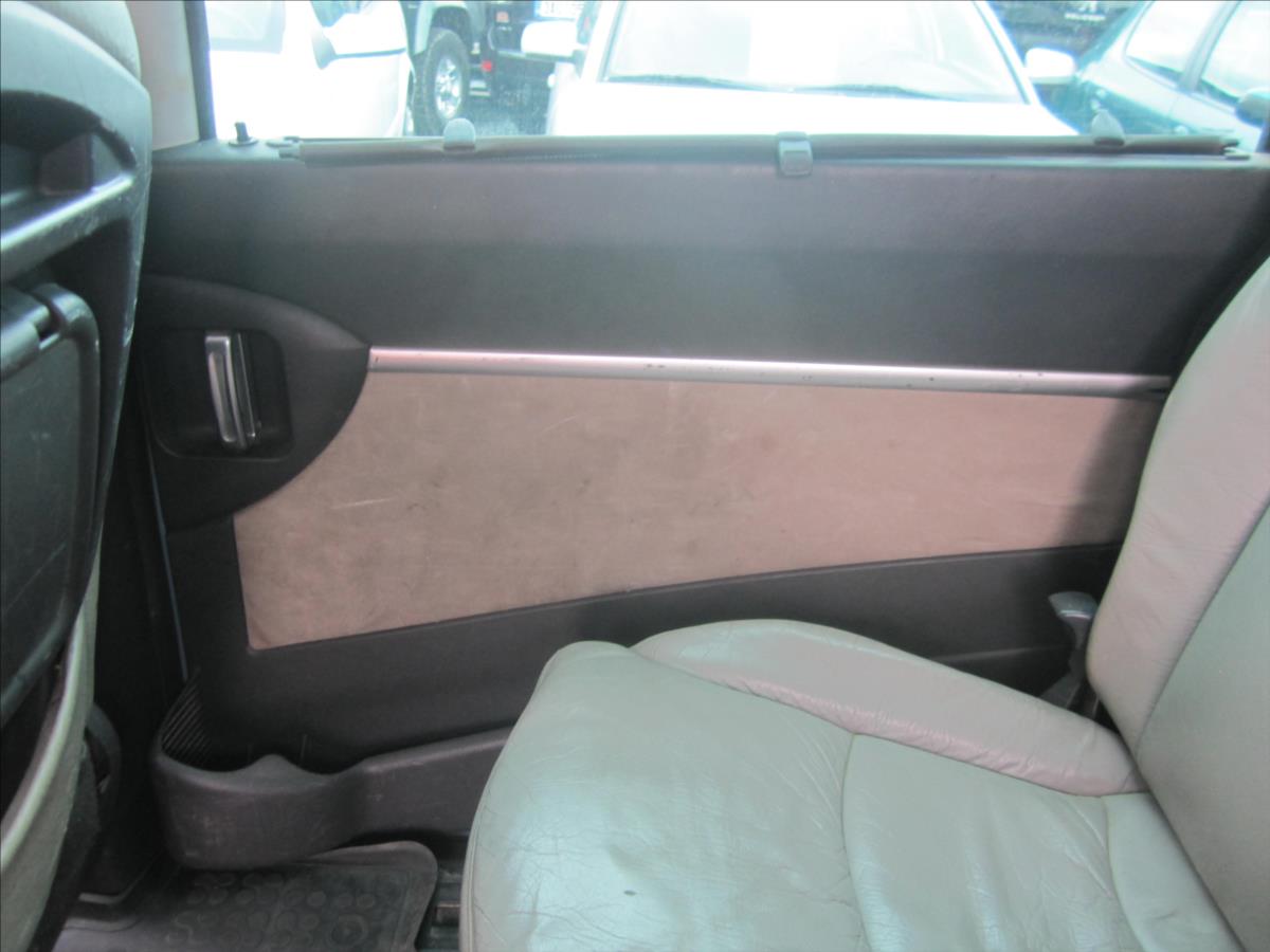 Peugeot 807