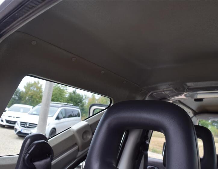 Suzuki Jimny 26