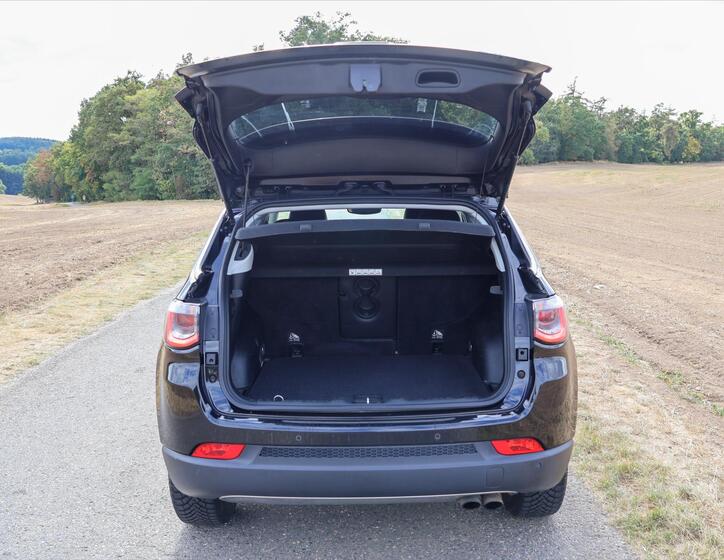 Jeep Compass 9