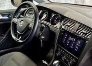 Volkswagen Golf 14