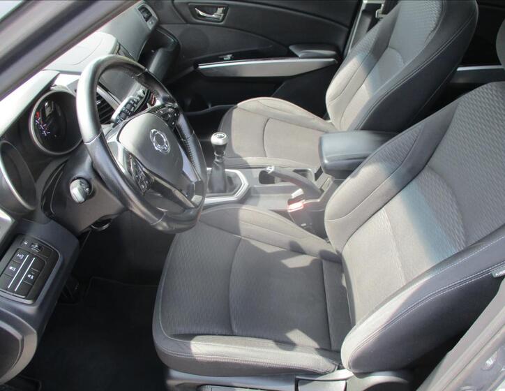 SsangYong Tivoli 7