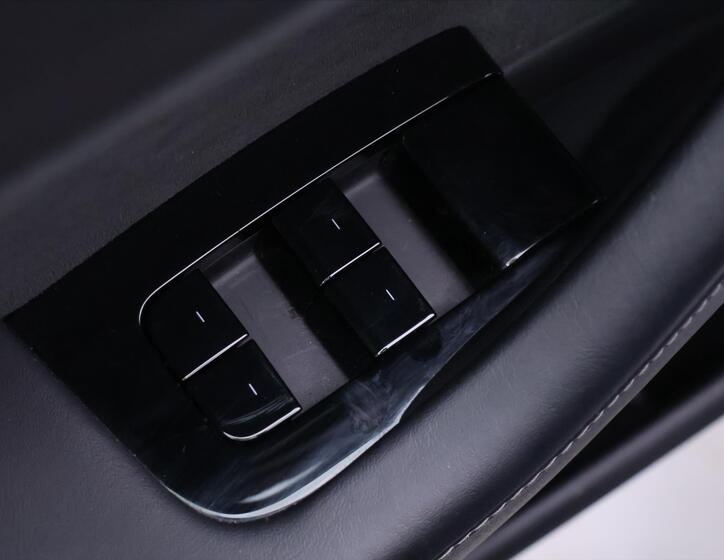 Tesla Model 3 17