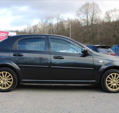 Chevrolet Lacetti 4