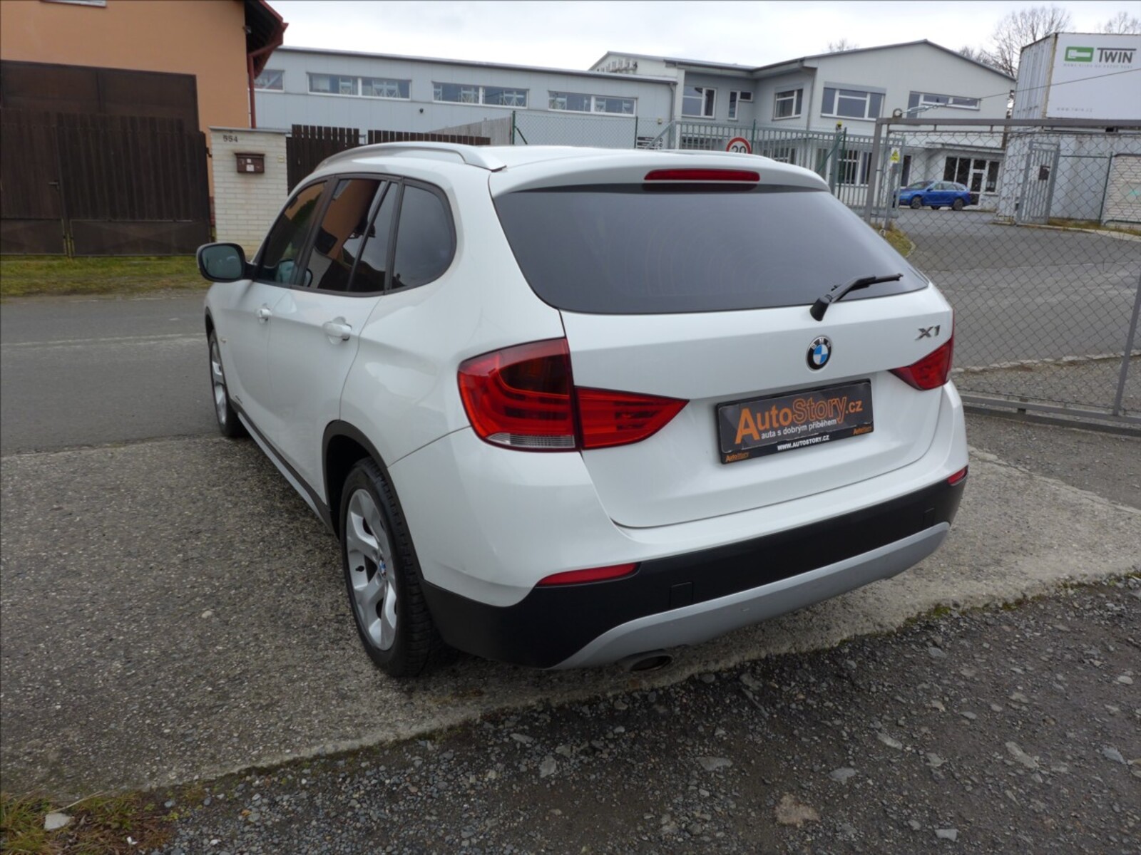 BMW X1 8