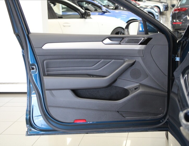 Volkswagen Passat 16