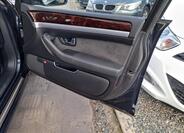 Audi A8 28
