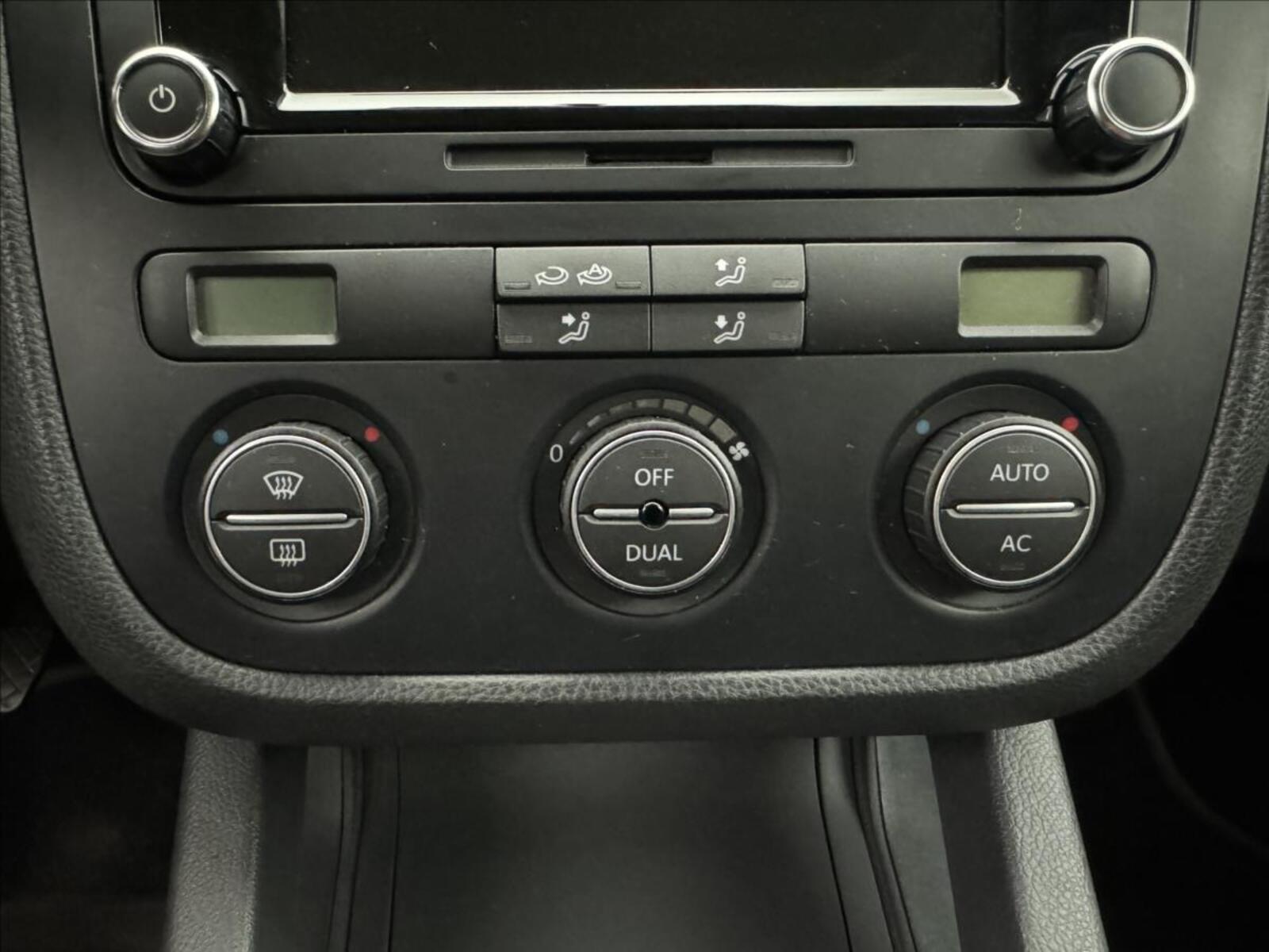 Volkswagen Golf 13